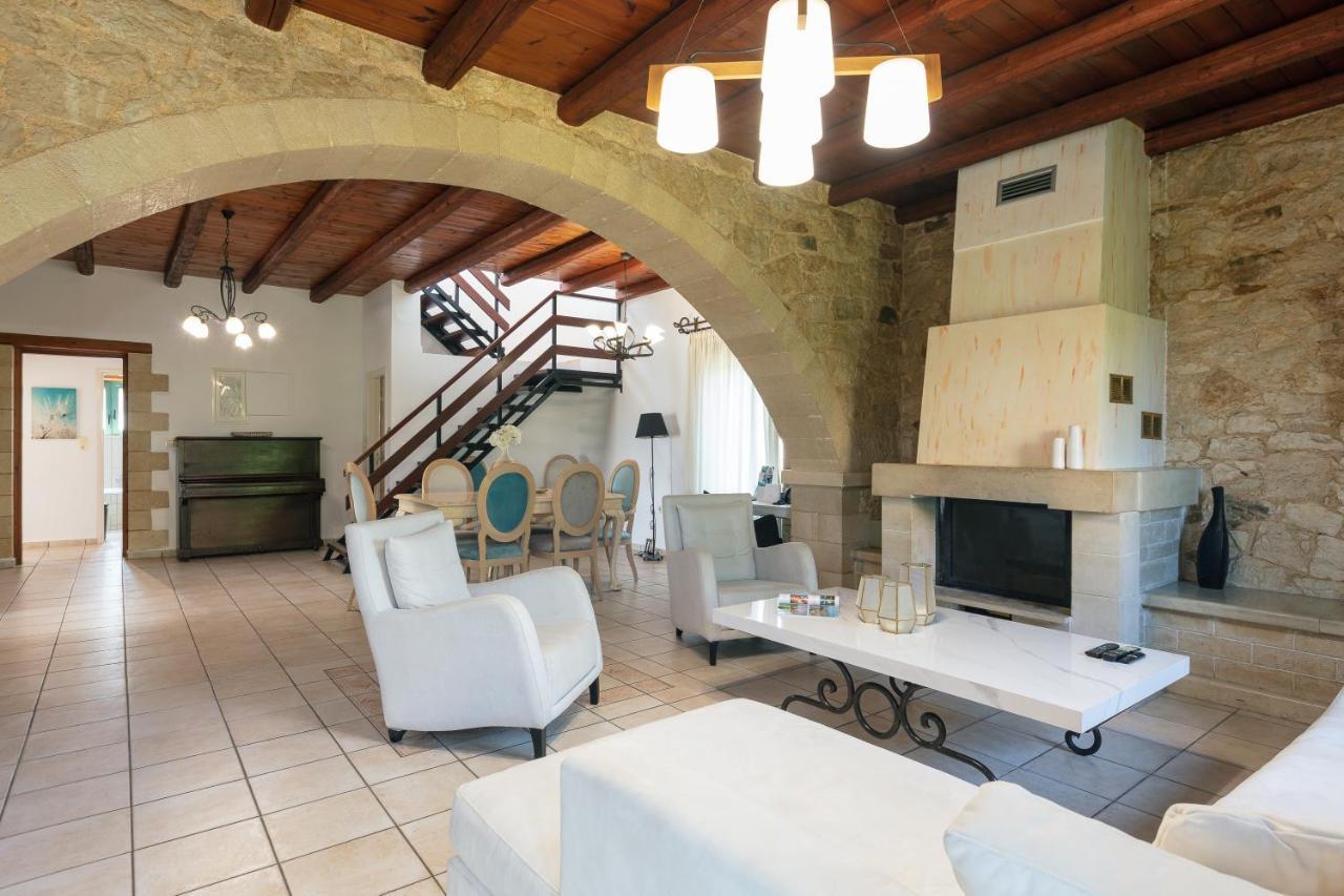 Villa Pinelopi Asproulianoi Ngoại thất bức ảnh